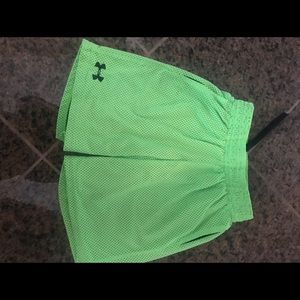 Under Armour Youth shorts size small